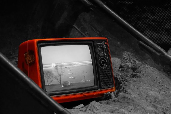 television-899265_1280