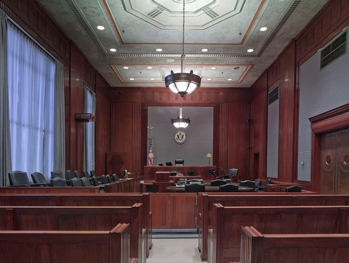 courtroom-898931_1280