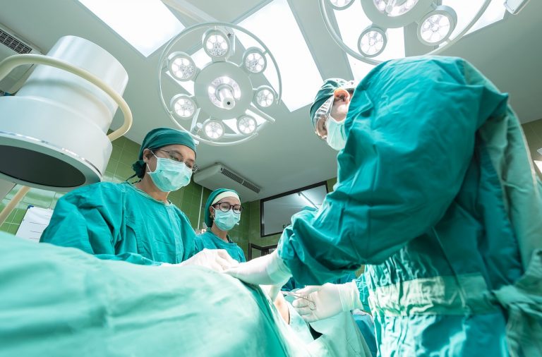 Coronavirus hospitalizations surge in Arizona, Texas Coronavirus hospitalizations surge in Arizona, Texas