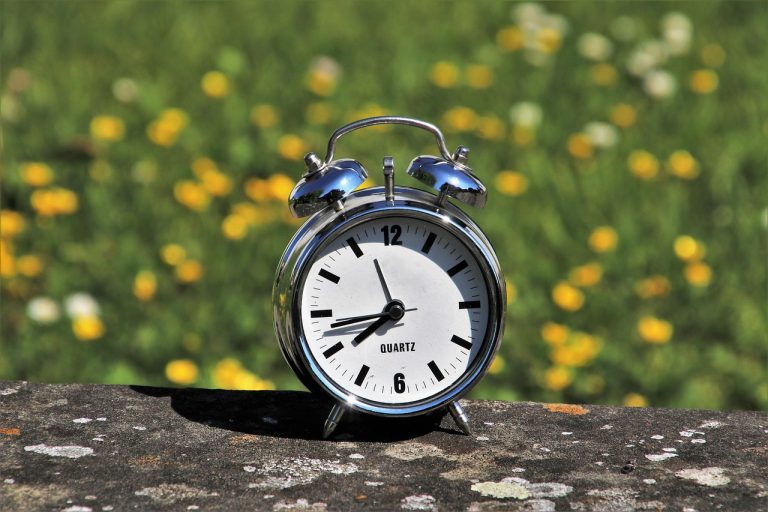 Senate votes to make daylight saving time permanent Senate votes to make daylight saving time permanent