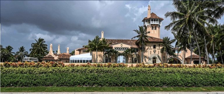 Trump huddles with senior advisers at Mar-a-Lago as possible indictment looms