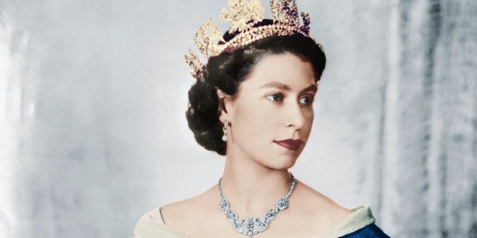211021-2x3-hold-queen-elizabeth-ii-ew-1246p-f14f8c Large Queen Elizabeth Royal UK