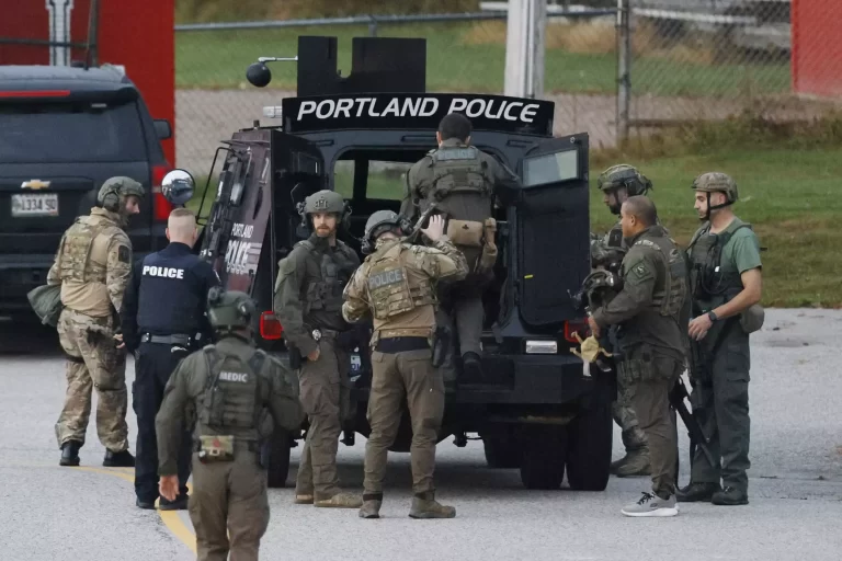 SWAT Gunman Shooter Troops Police