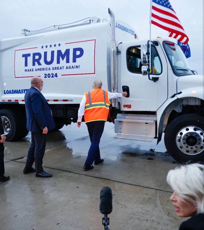 Trump Nearly Face-Plants On A Garbage Truck During A Trashy Photo-Op Trump Nearly Face-Plants On A Garbage Truck During A Trashy Photo-Op